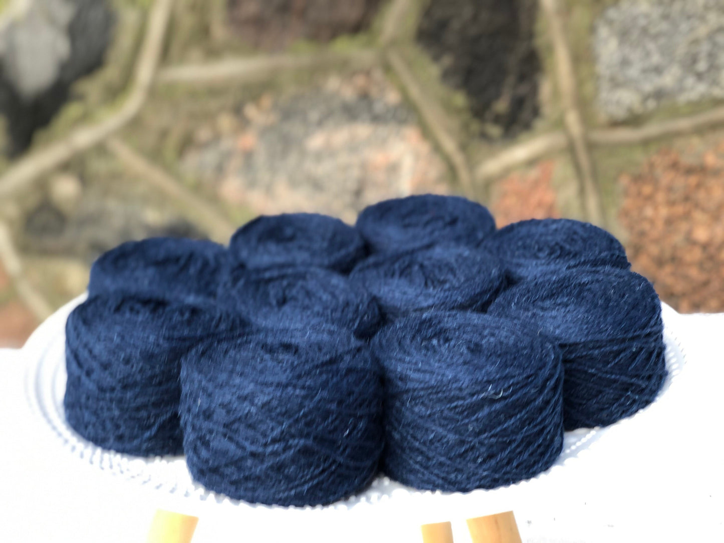 Dark blue European wool yarn | dark-blue-european-wool-yarn