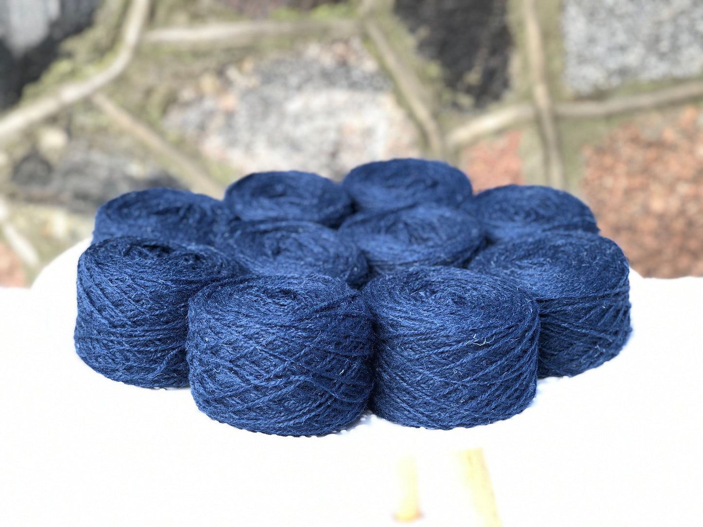 Dark blue European wool yarn | dark-blue-european-wool-yarn
