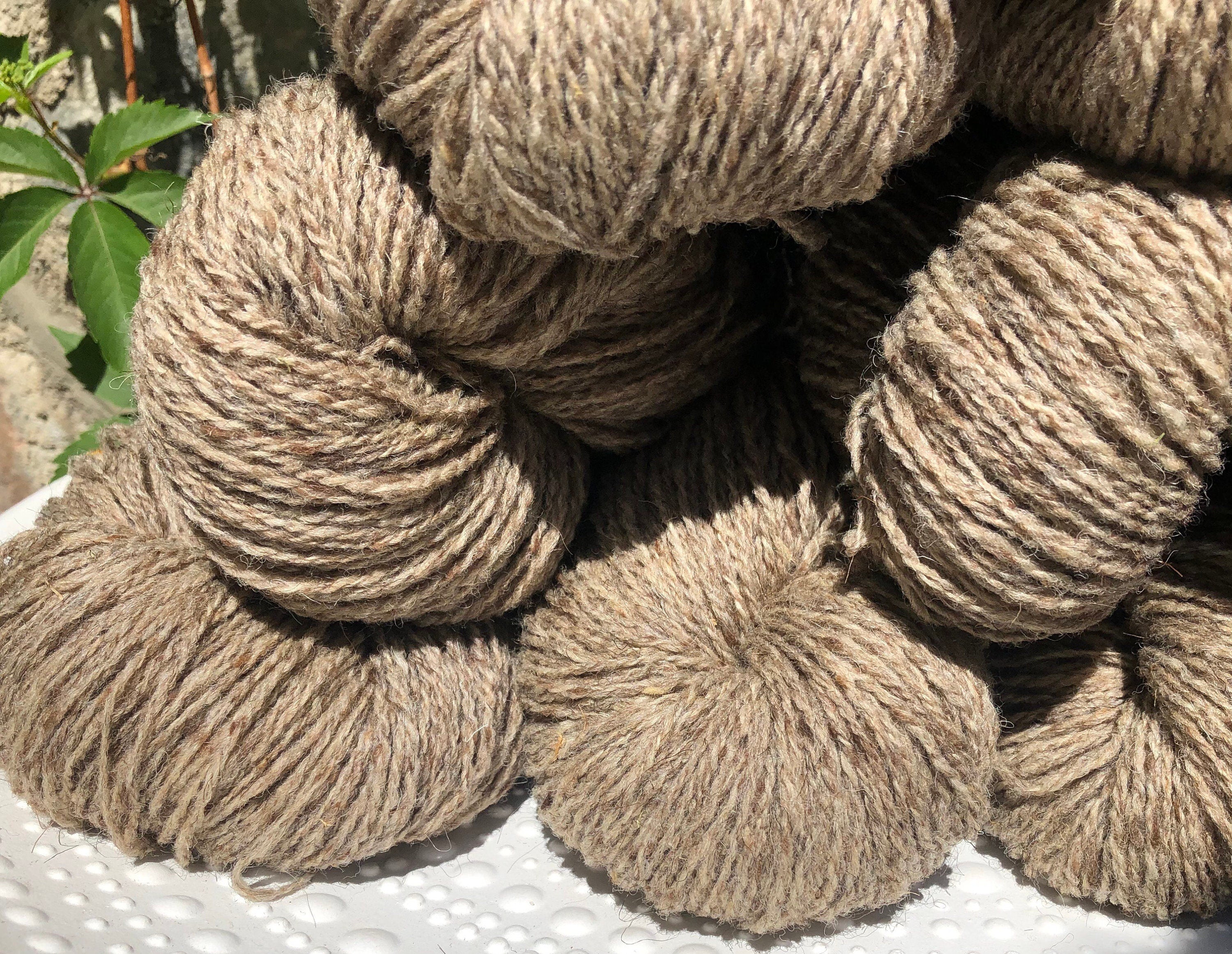 Grey-brown dog wool yarn | grey-brown-dog-wool-yarn