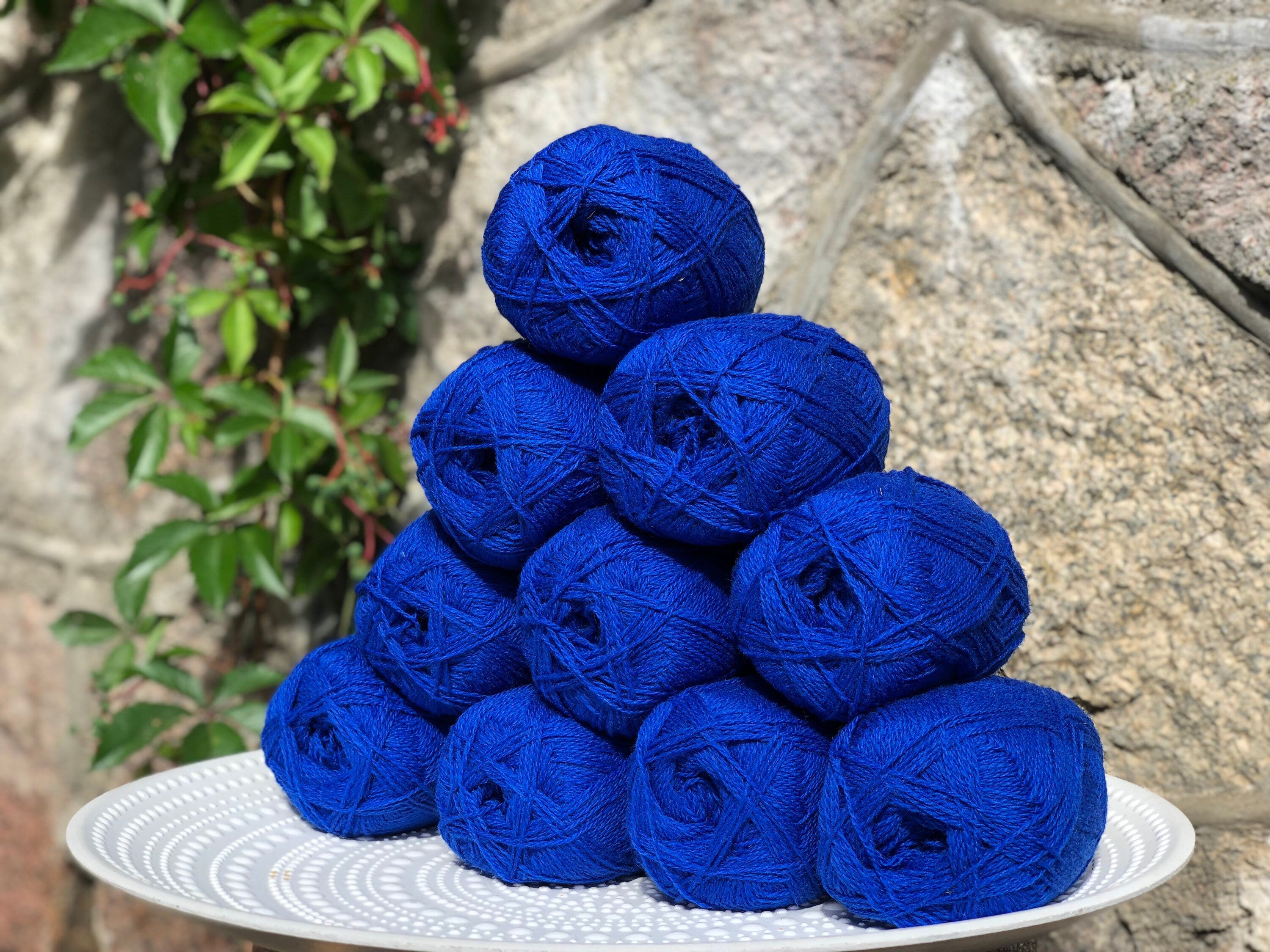 Royal blue New Zealand wool yarn | royal-blue-new-zealand-wool-yarn