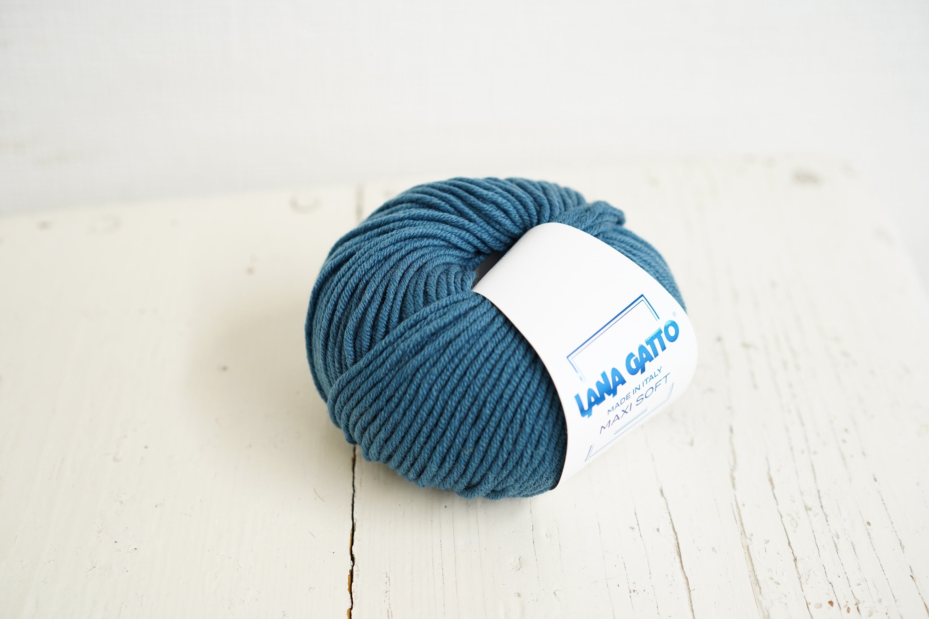 Lana Gatto Maxi soft Emerald blue wool yarn | lana-gatto-maxi-soft-emerald-blue-wool-yarn