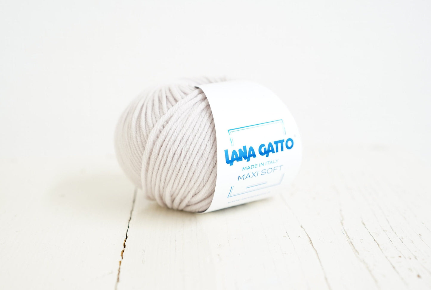 Pearl color merino Lana Gatto Maxi soft wool yarn | pearl-color-merino-lana-gatto-maxi-soft-wool-yarn