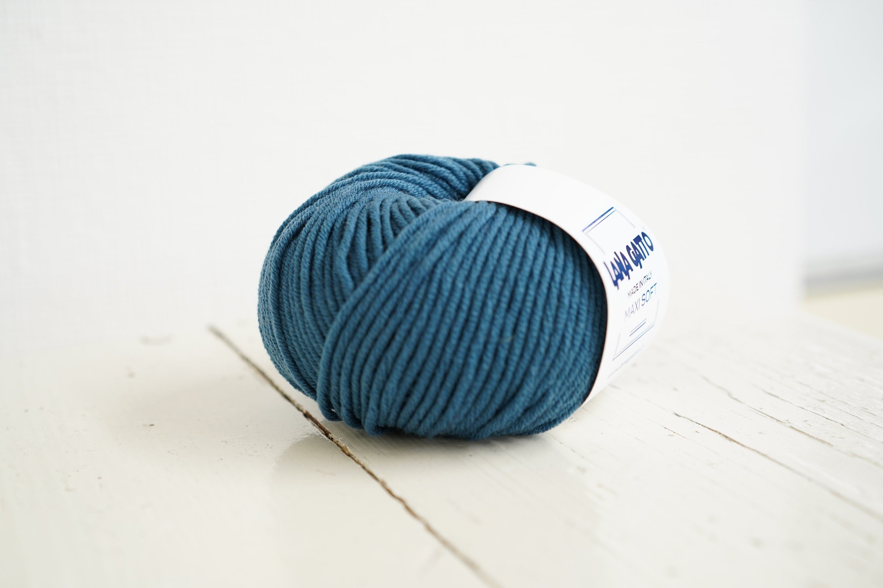 Lana Gatto Maxi soft Emerald blue wool yarn | lana-gatto-maxi-soft-emerald-blue-wool-yarn