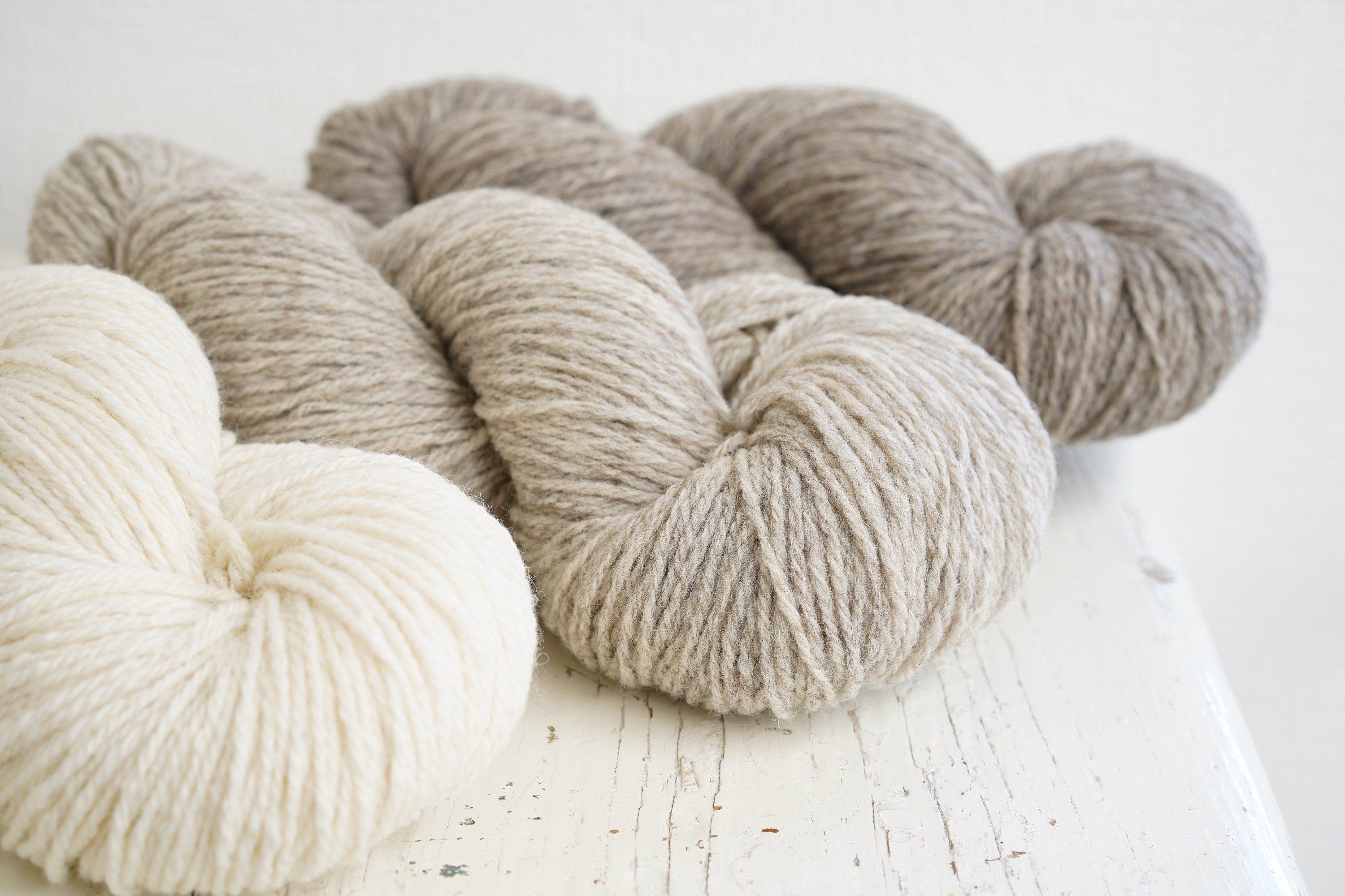 Dark grey wool New Zealand Merino wool yarn | dark-grey-wool-new-zealand-merino-wool-yarn