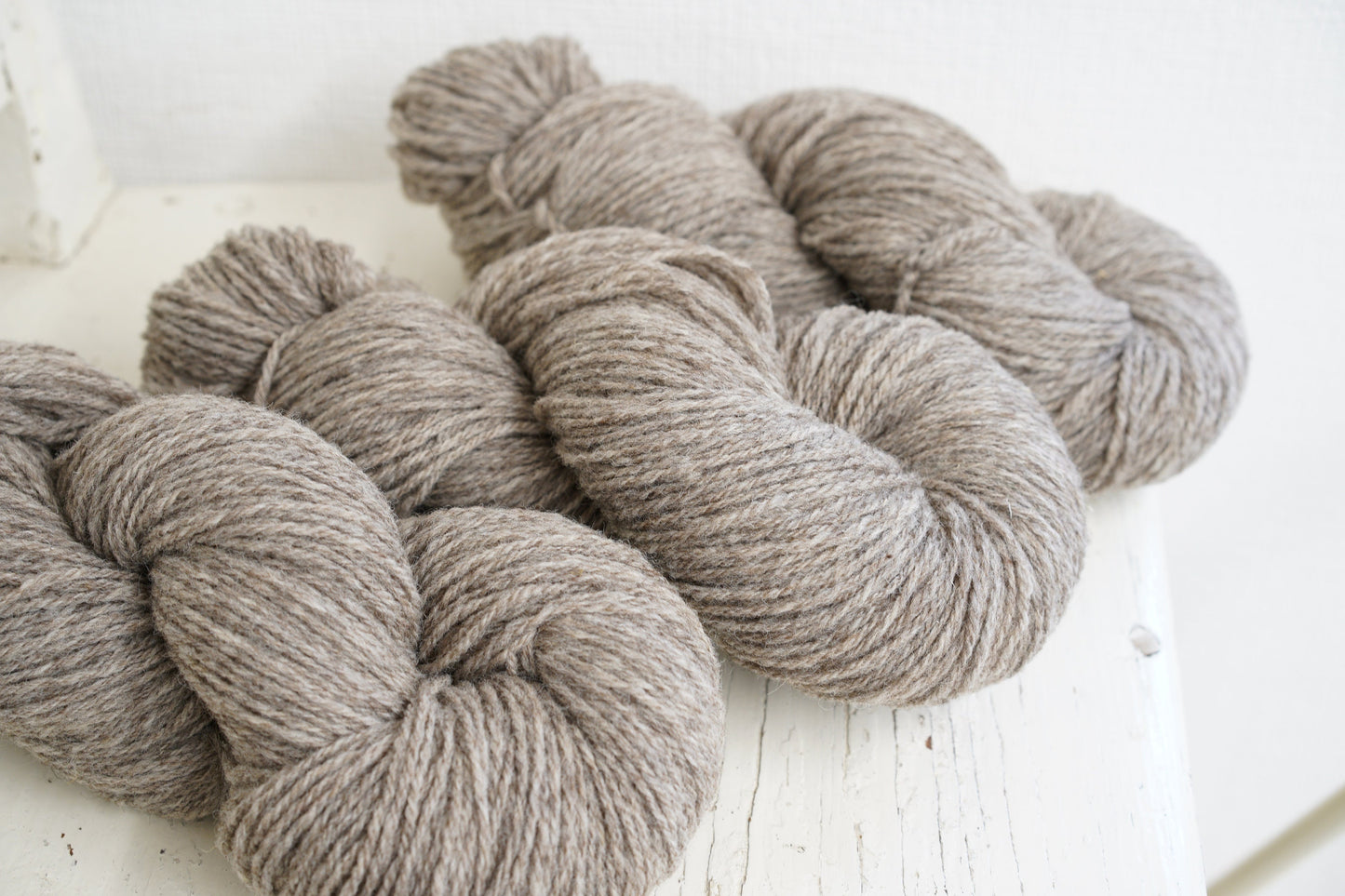 Dark grey wool New Zealand Merino wool yarn | dark-grey-wool-new-zealand-merino-wool-yarn
