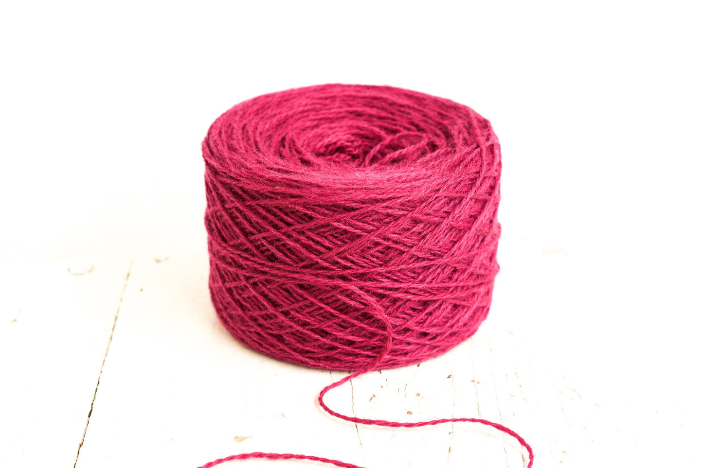 Hot pink wool in cone 0,9kg/31.7oz - 100% New Zealand fingering wool - yarn for weaving plaids, socks knitting - Hand knitting wool C540 | hot-pink-wool-in-cone-0-9kg-31-7oz-100-new-zealand-fingering-wool-yarn-for-weaving-plaids-socks-knitting-hand-knitting-wool-c540