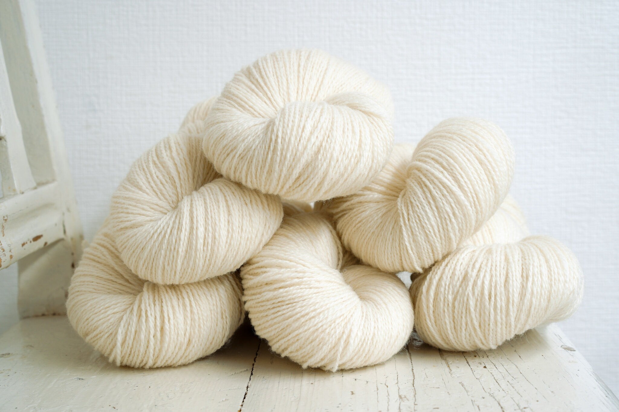 New Zealand fingering wool yarn 500g/17.5 oz. - Milk white wool in skeins for dyeing projects, weaving, hand or machine knitting - YarnHome | new-zealand-fingering-wool-yarn-500g-17-5-oz-milk-white-wool-in-skeins-for-dyeing-projects-weaving-hand-or-machine-knitting-yarnhome