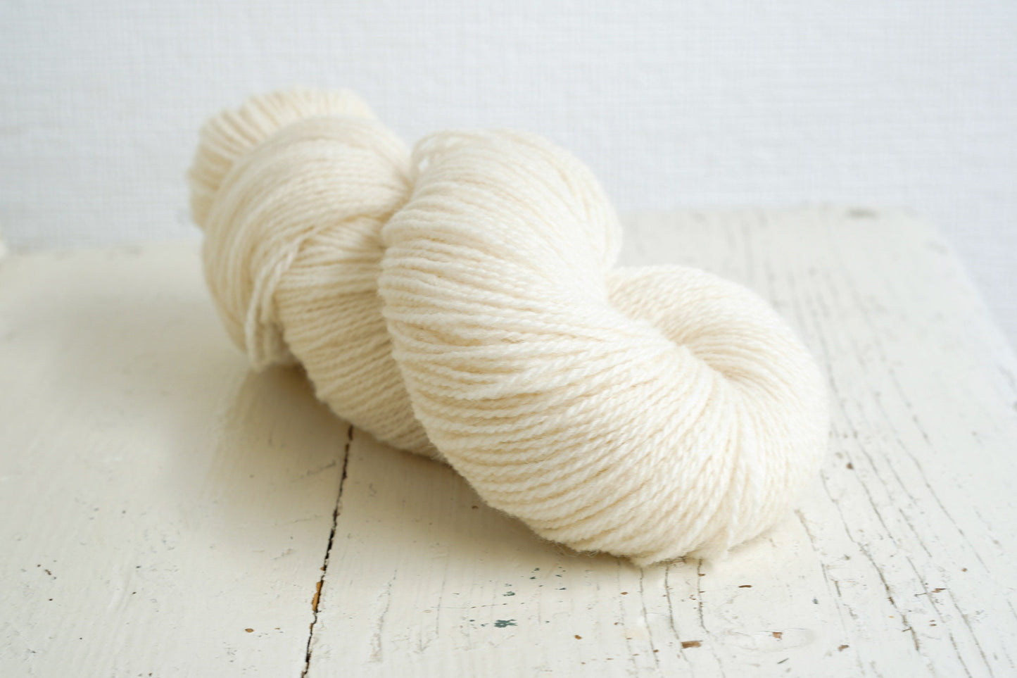 New Zealand fingering wool yarn 500g/17.5 oz. - Milk white wool in skeins for dyeing projects, weaving, hand or machine knitting - YarnHome | new-zealand-fingering-wool-yarn-500g-17-5-oz-milk-white-wool-in-skeins-for-dyeing-projects-weaving-hand-or-machine-knitting-yarnhome
