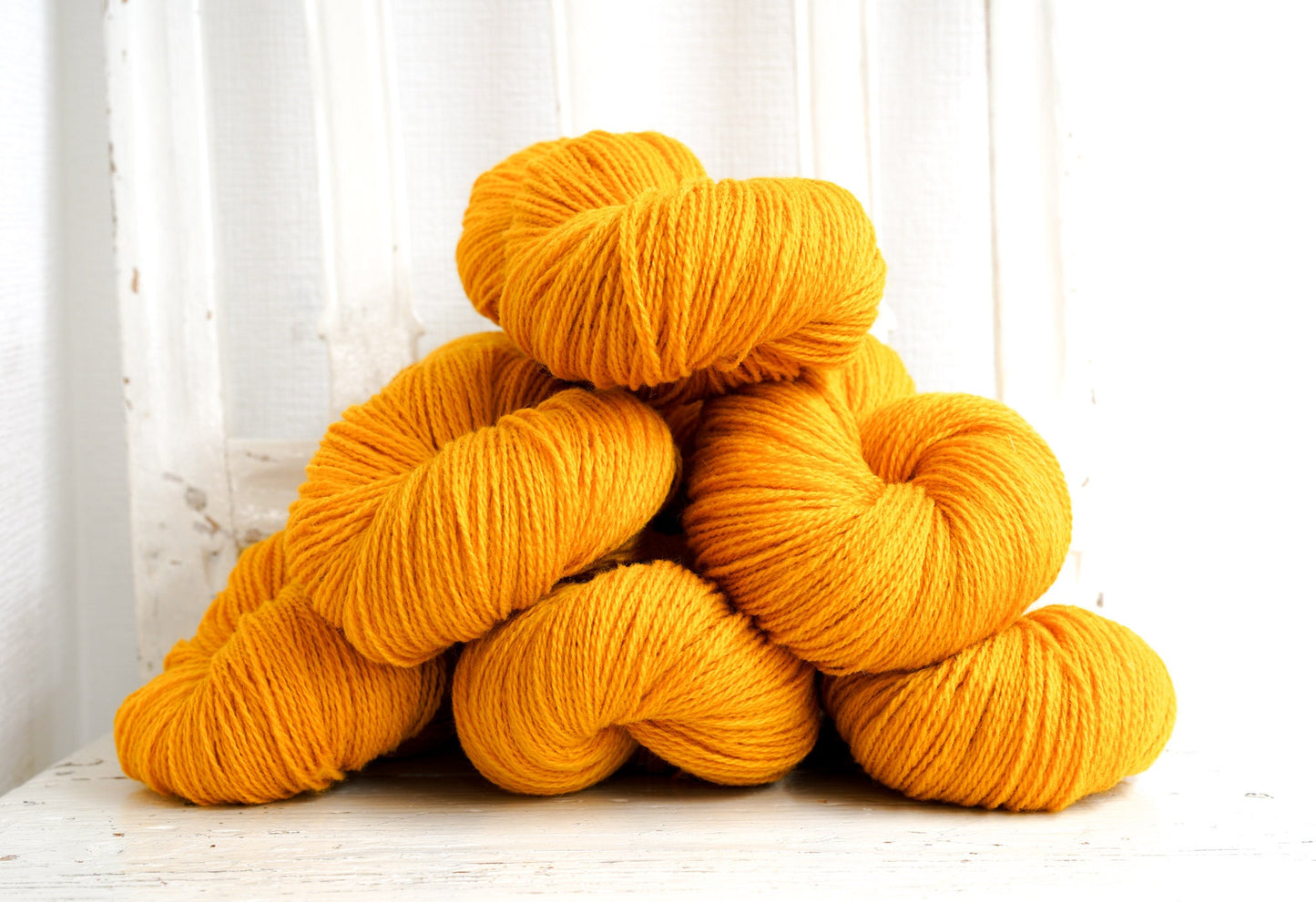 Saffron yellow New Zealand wool yarn | saffron-yellow-new-zealand-wool-yarn