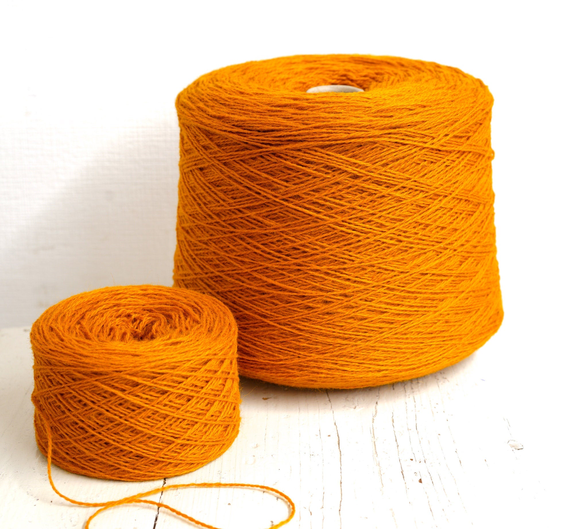 Pumpkin New Zealand wool in a cone | pumpkin-new-zealand-wool-in-a-cone