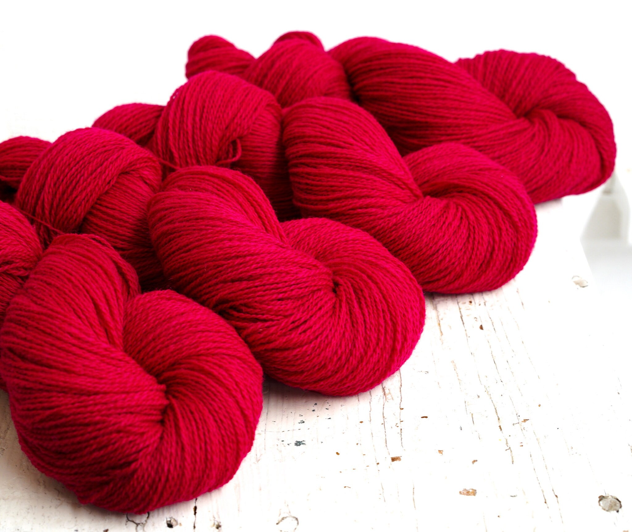 Cyclamen color New Zealand fingering wool - 100g./3,50 oz. - Hand knitting yarn for weaving, crochet plaids, square crochet wool - C 555 | cyclamen-color-new-zealand-fingering-wool-100g-3-50-oz-hand-knitting-yarn-for-weaving-crochet-plaids-square-crochet-wool-c-555