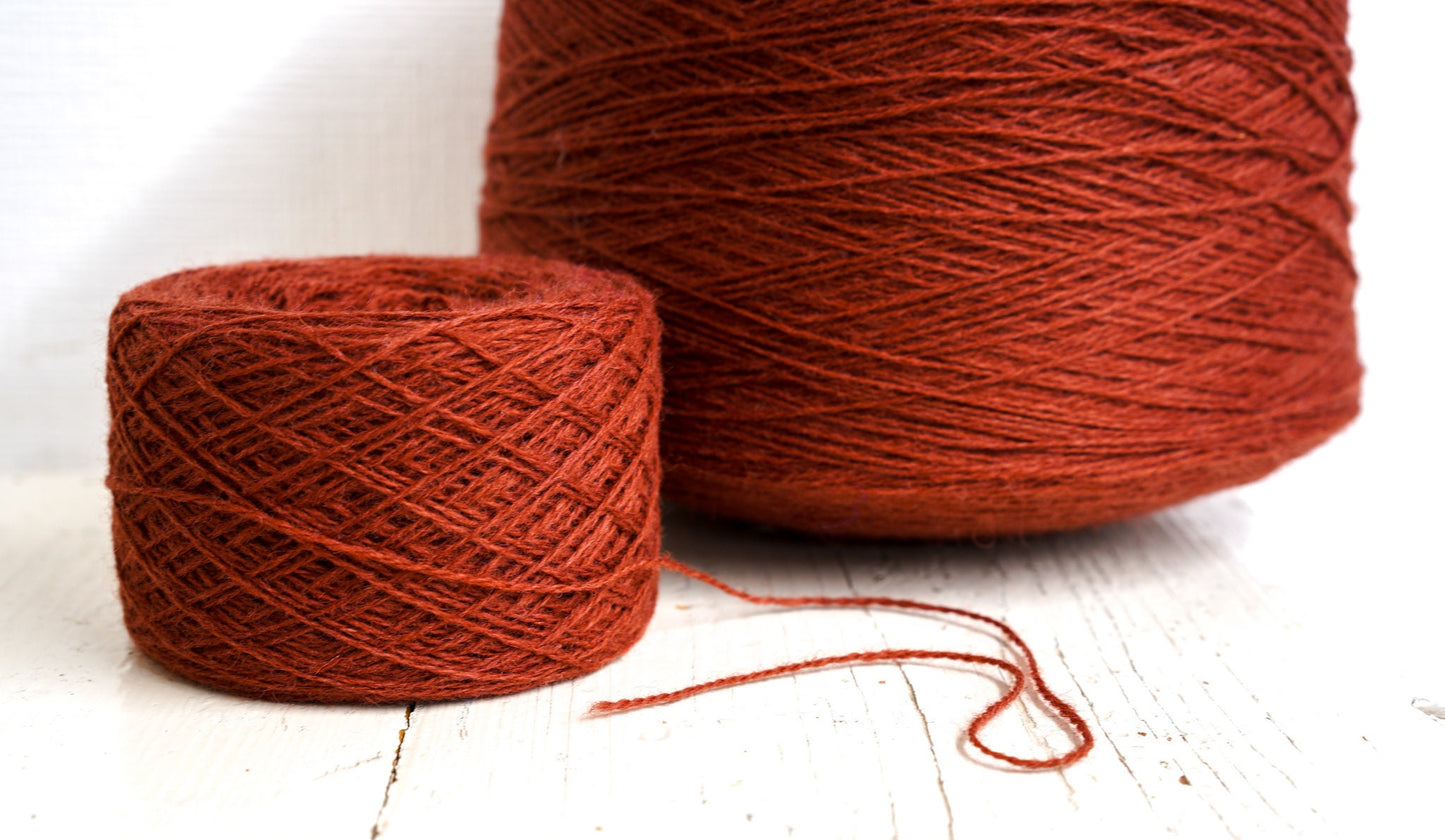 Burnt brick color wool in cone 0,9kg/31.7oz - Fingering yarn for weaving plaids, socks knitting, women's and men's outwear knitting C 276 | burnt-brick-color-wool-in-cone-0-9kg-31-7oz-fingering-yarn-for-weaving-plaids-socks-knitting-womens-and-mens-outwear-knitting-c-276