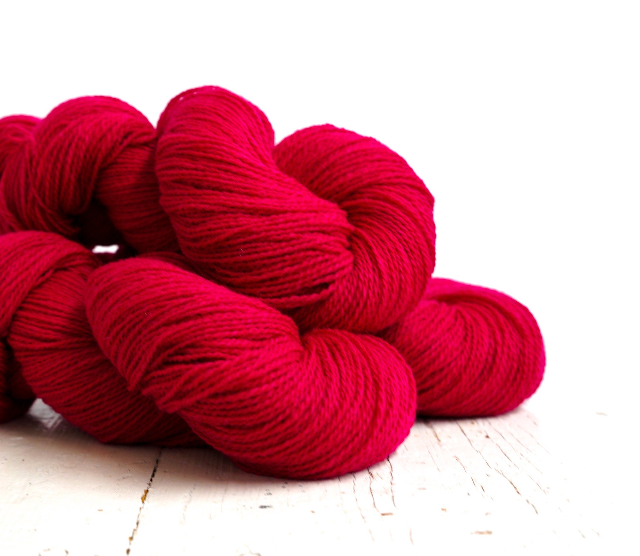 Cyclamen color New Zealand fingering wool - 100g./3,50 oz. - Hand knitting yarn for weaving, crochet plaids, square crochet wool - C 555 | cyclamen-color-new-zealand-fingering-wool-100g-3-50-oz-hand-knitting-yarn-for-weaving-crochet-plaids-square-crochet-wool-c-555
