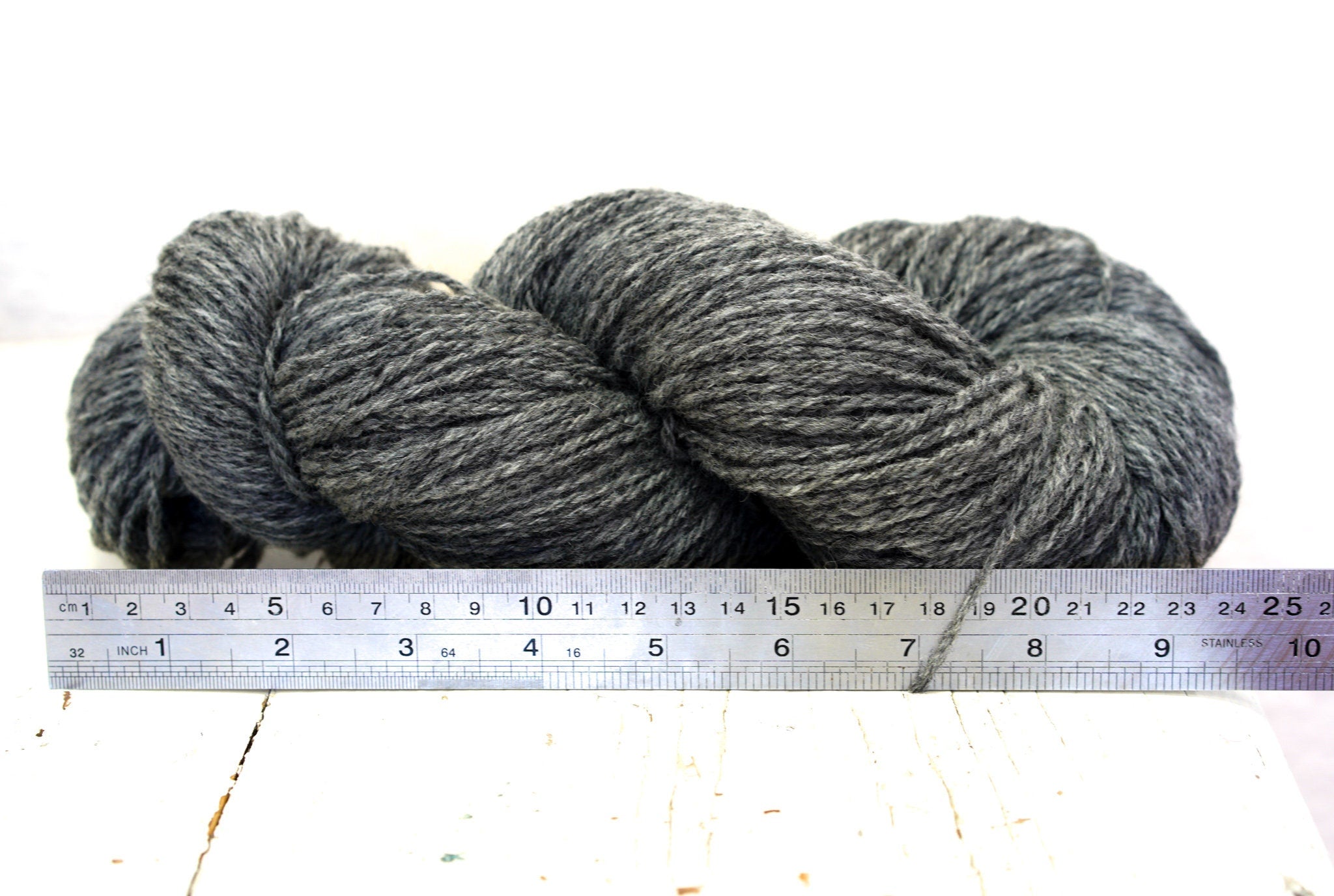 Graphite grey merino and Suffolk wool yarn blend | graphite-grey-merino-and-suffolk-wool-yarn-blend