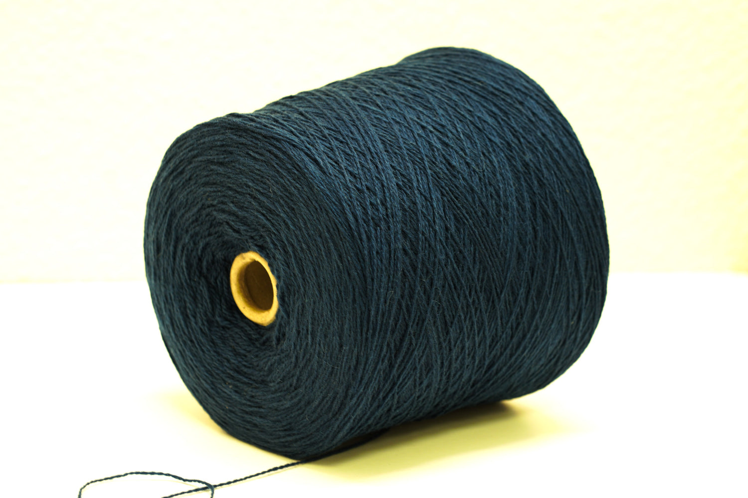 Oxford blue soft merino wool in cone - 900g /31.7oz