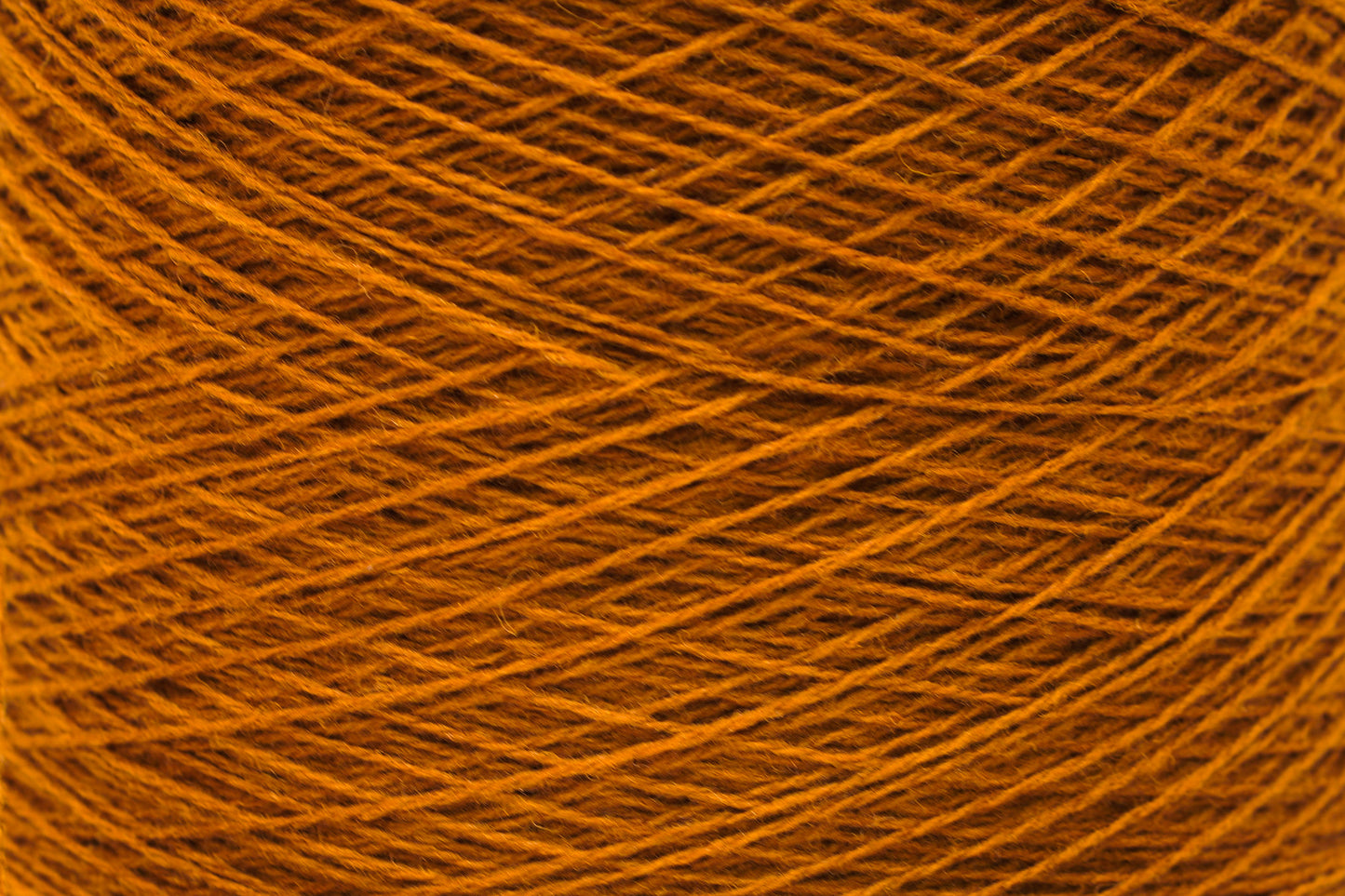 Cinnamon merino wool in cone - 900g/31,7oz.