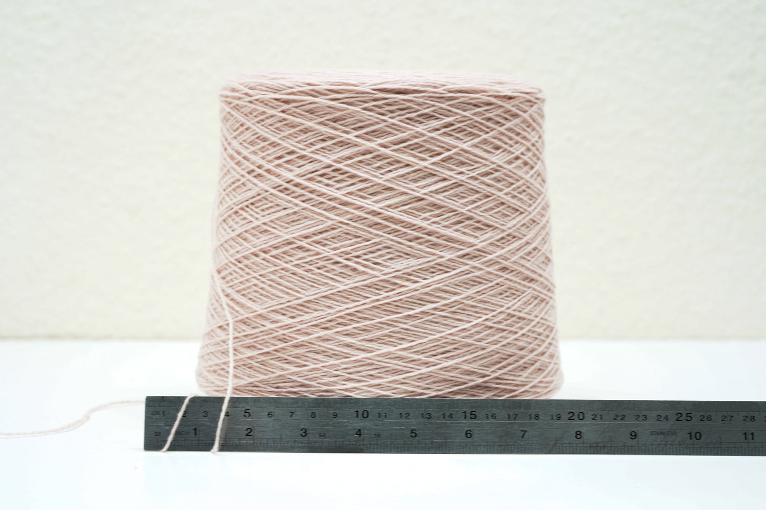 Lightest Rose soft merino wool in cone - 900g / 31,7oz. Color 505