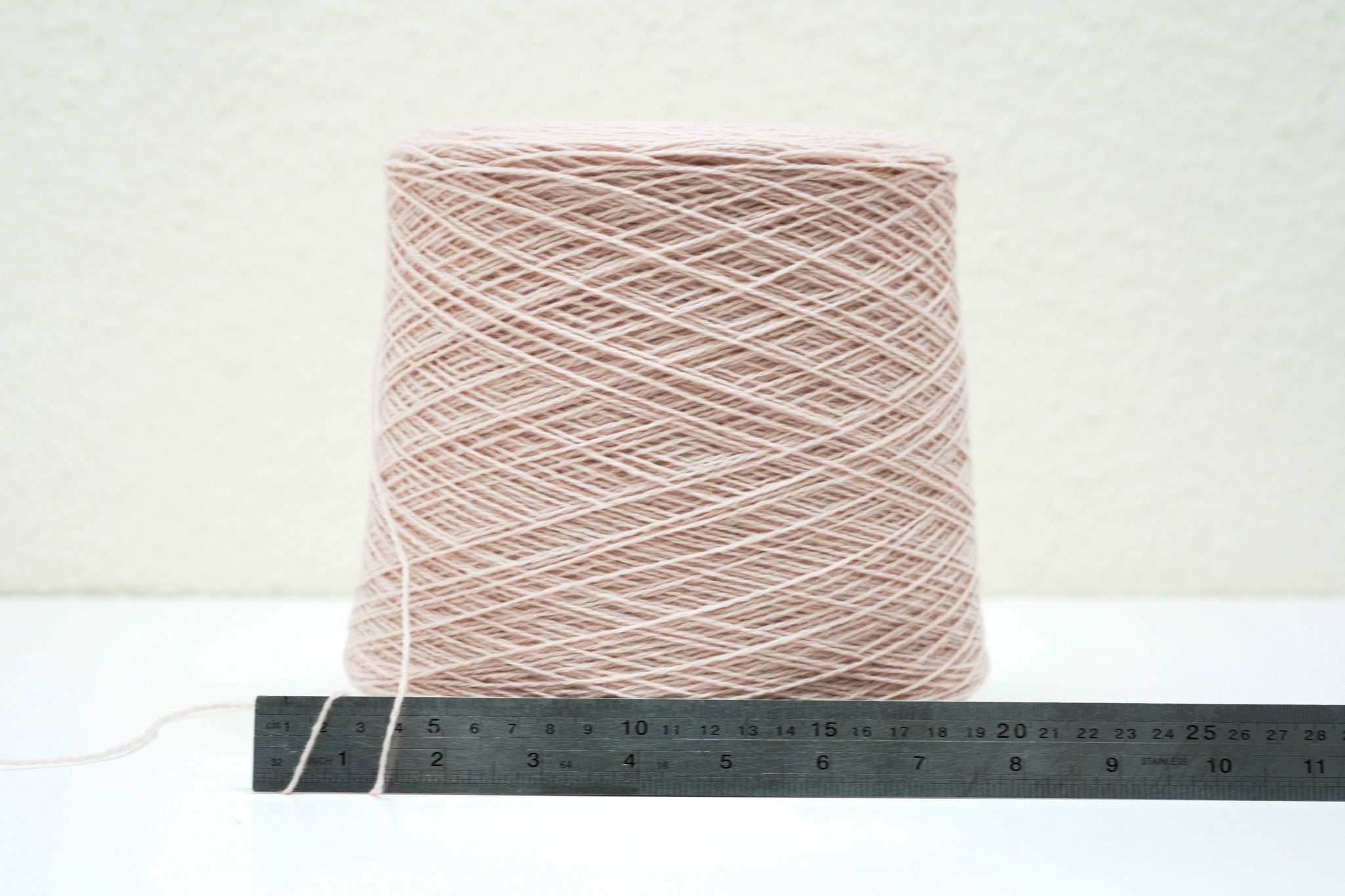 Lightest Rose soft merino wool in cone - 900g / 31,7oz. Color 505