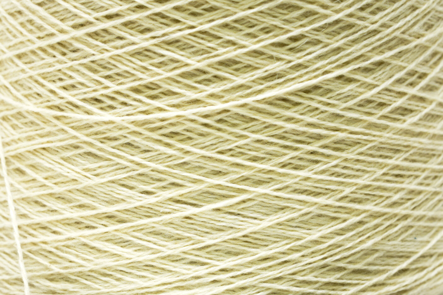 Milk white soft merino wool in cone - 900g/31,7oz.
