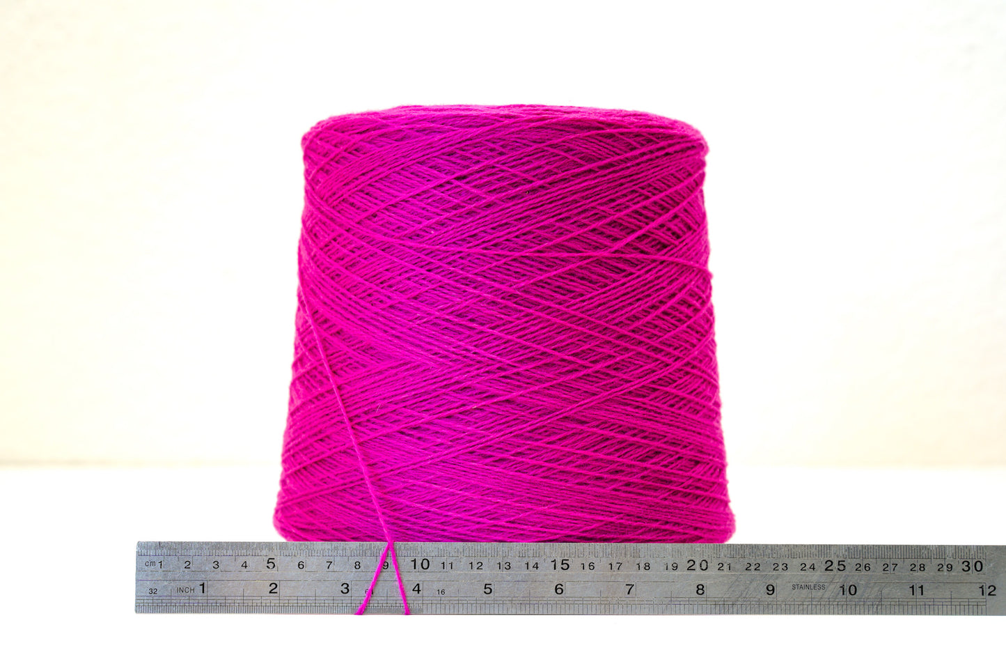 Fuchsia pink soft merino wool in cone - 900g / 31,7oz.