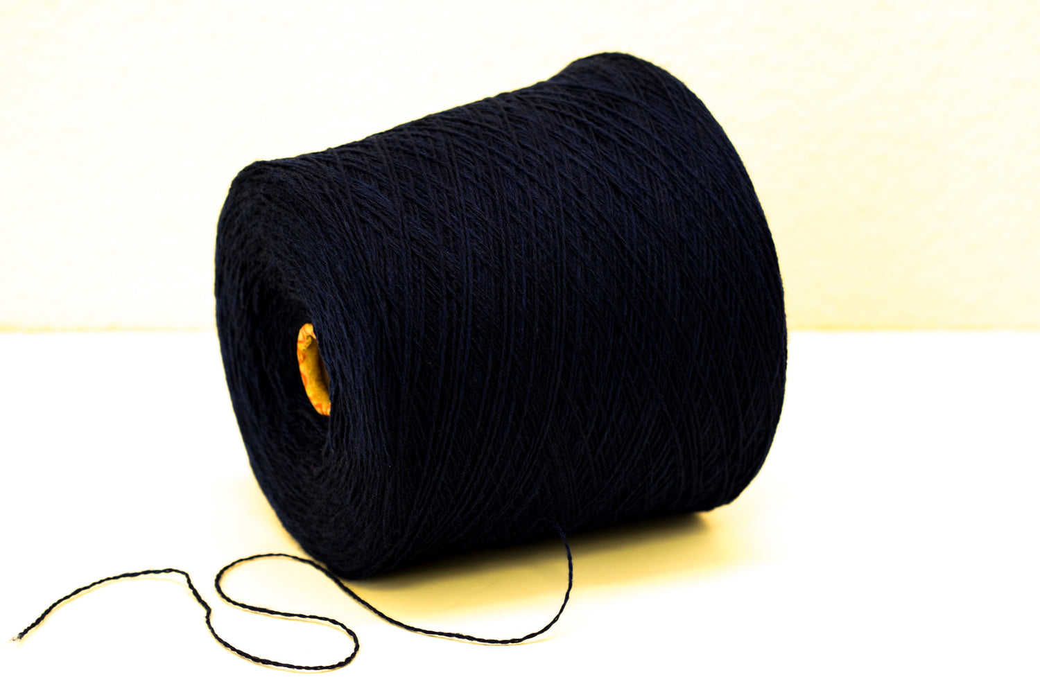 Black soft merino wool in cone - 900g/31.7oz