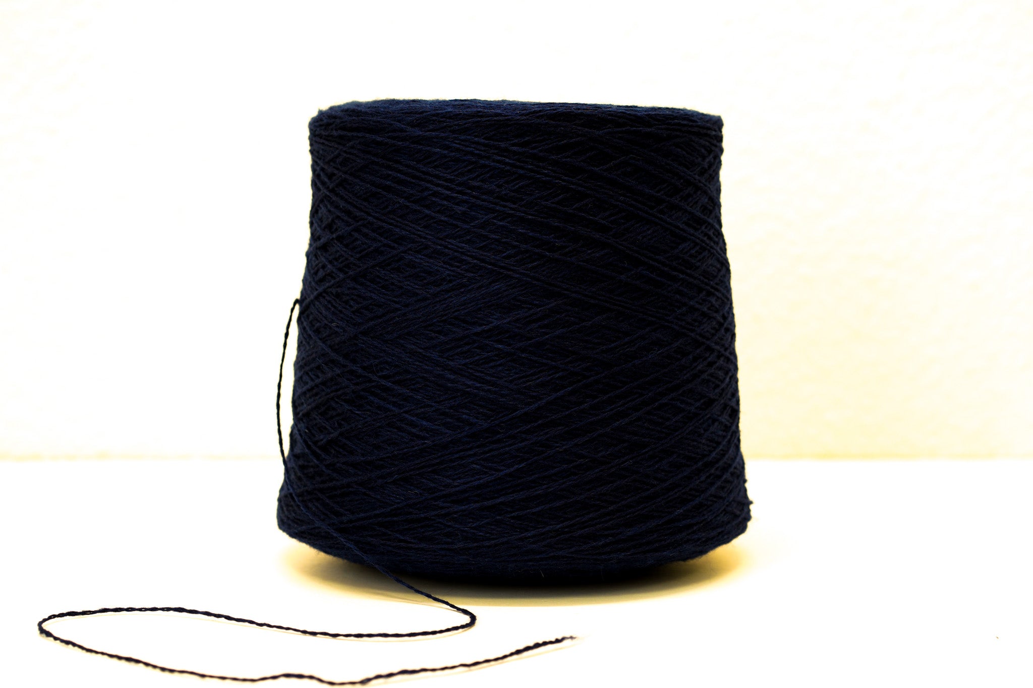 Black soft merino wool in cone - 900g/31.7oz