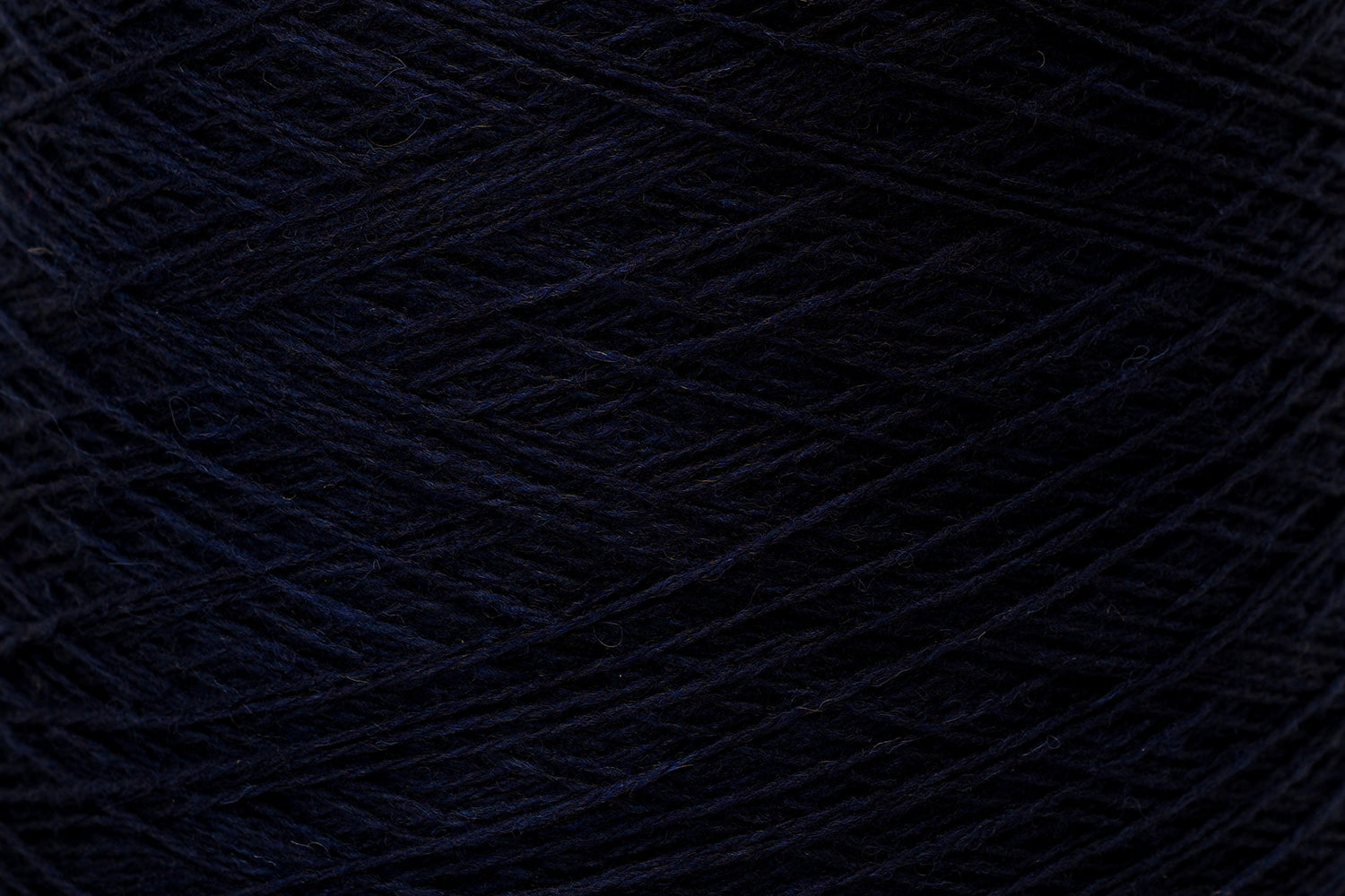 Black soft merino wool in cone - 900g/31.7oz