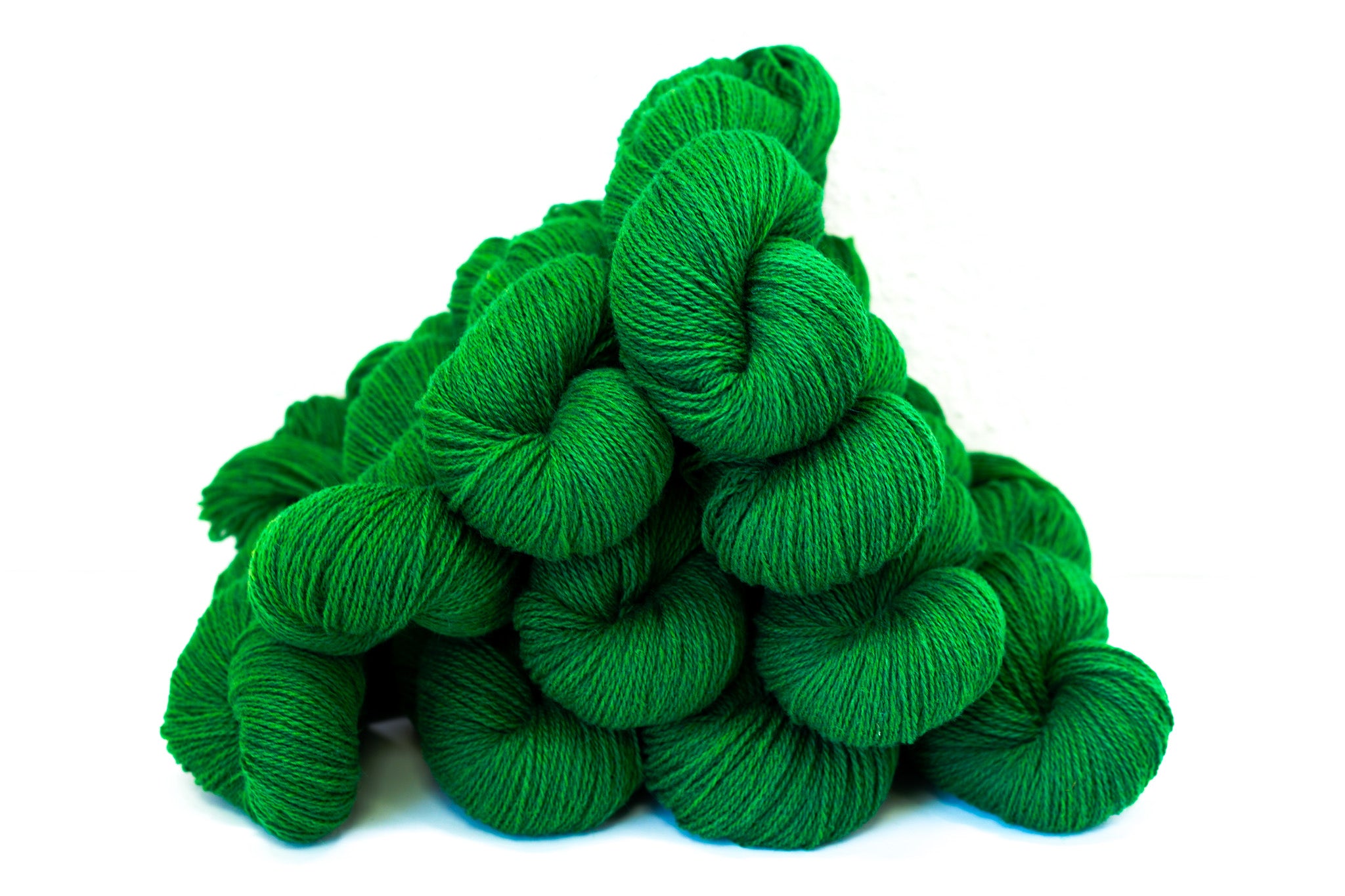 Grass green New Zealand wool yarn - 347