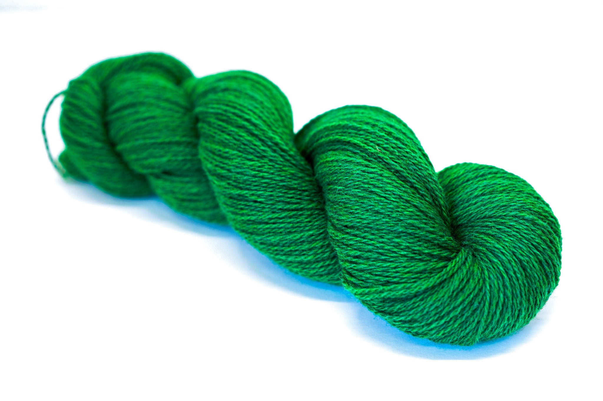 Grass green New Zealand wool yarn - 347
