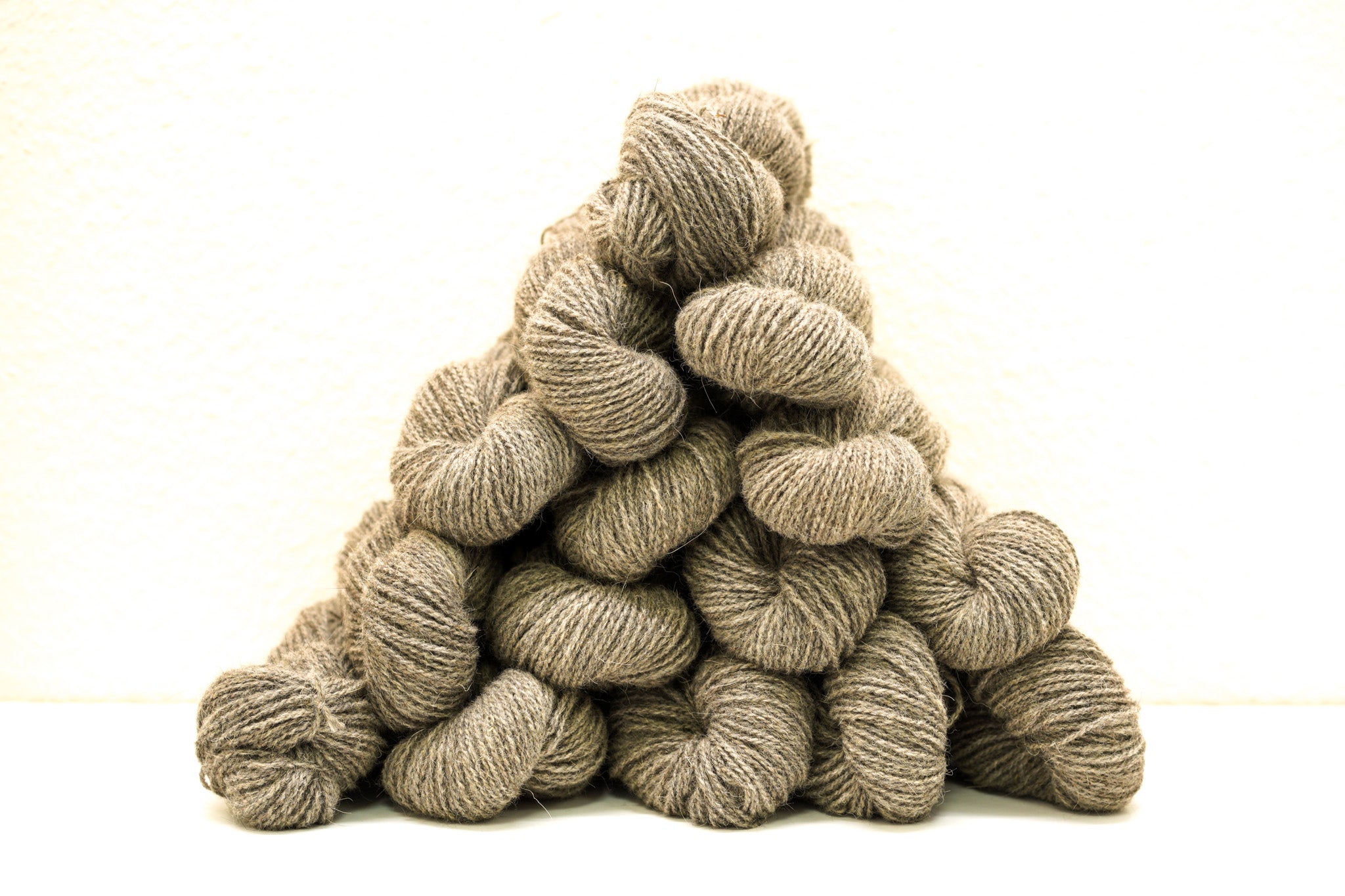 Caucasian Shepherd Dog Wool 80%  and Tyrolean wool blend