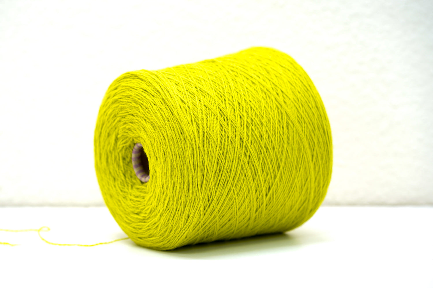 Neon green soft merino wool in cone - 900g/31,7oz.