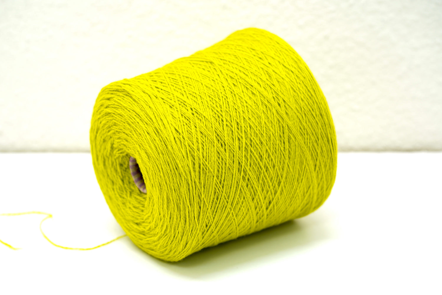 Neon green soft merino wool in cone - 900g/31,7oz.