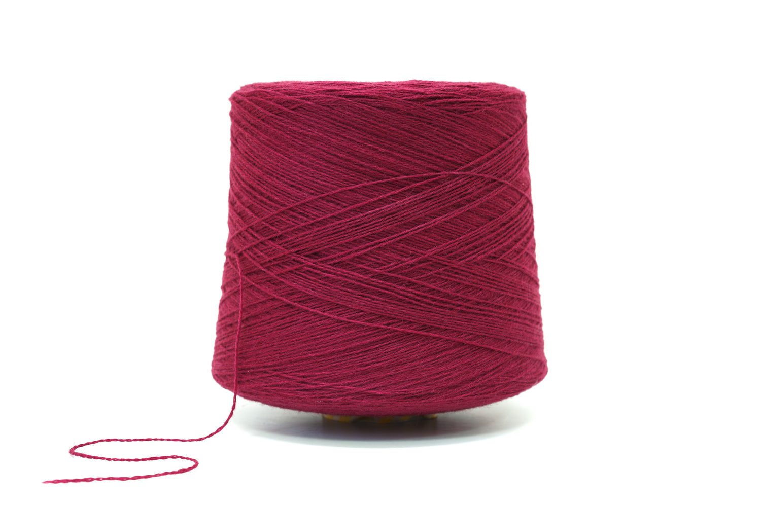 Beetroot purple soft merino wool in cone - 900g / 31,7oz.