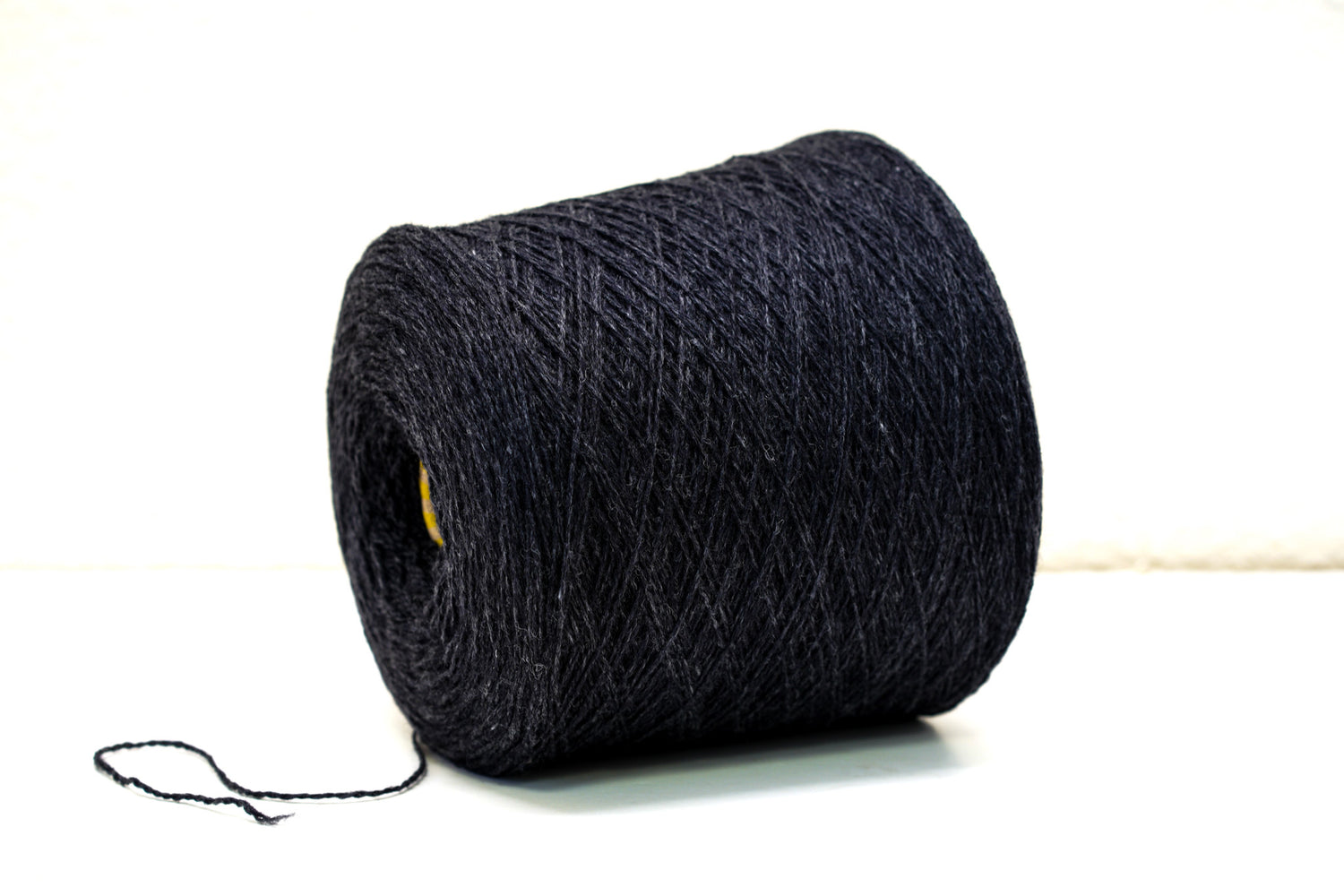 Dark Grey melange soft merino wool in cone - 900g / 31,7oz.