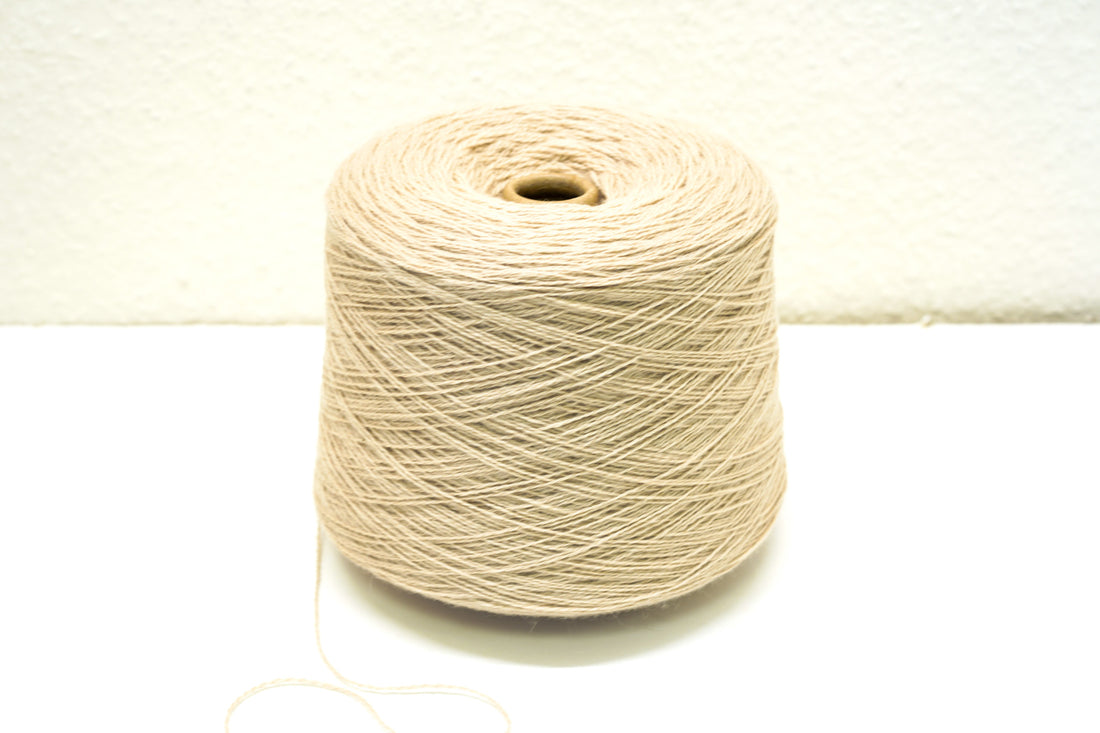 Ivory melange wool in cone - 260