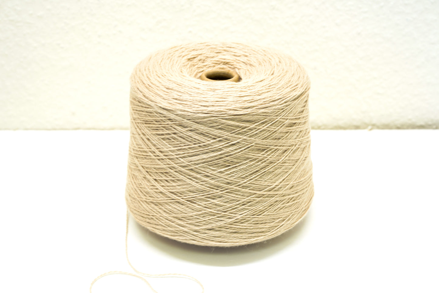 Ivory melange wool in cone - 260