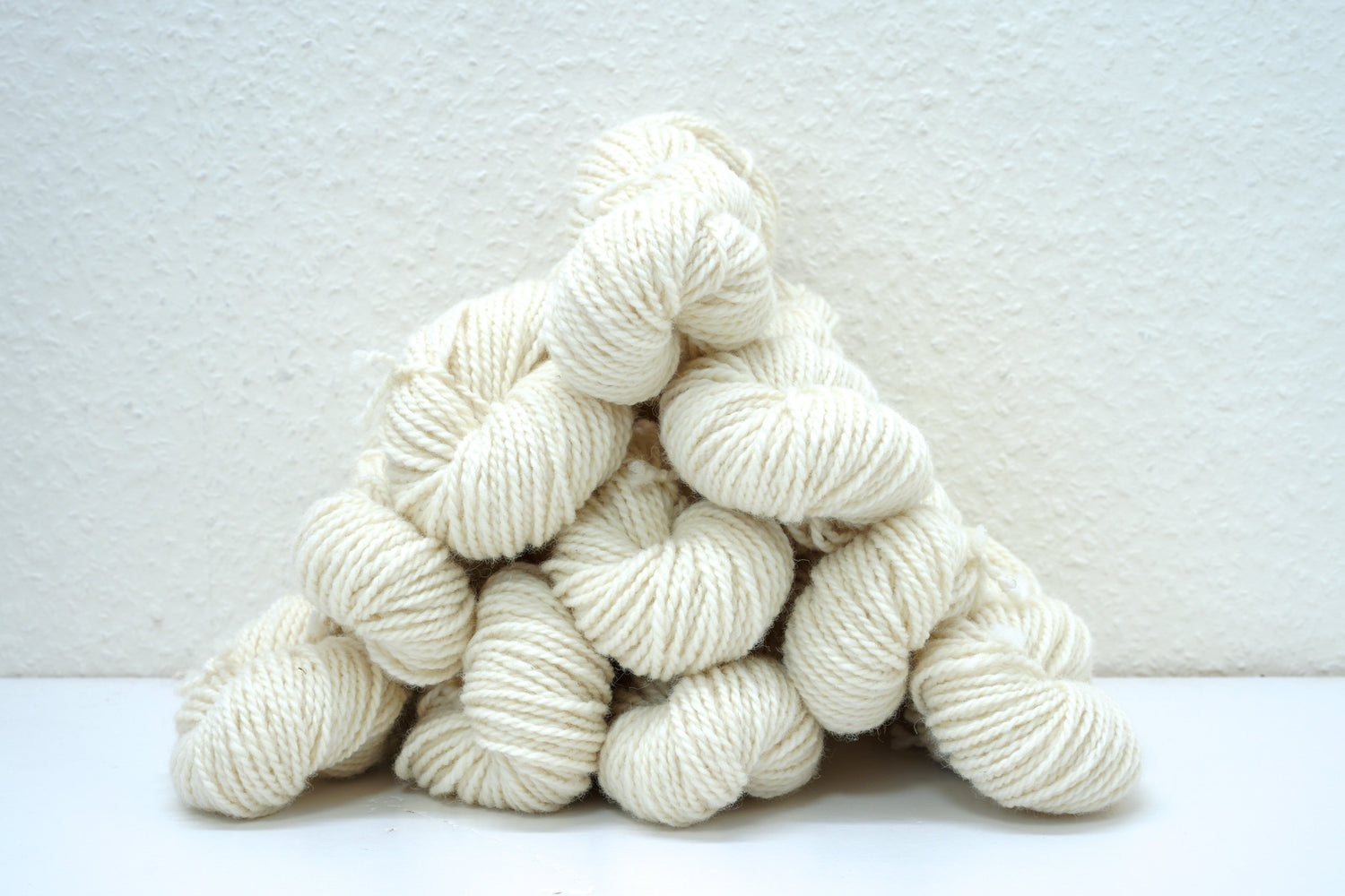 European sheep wool yarn - 1 kg