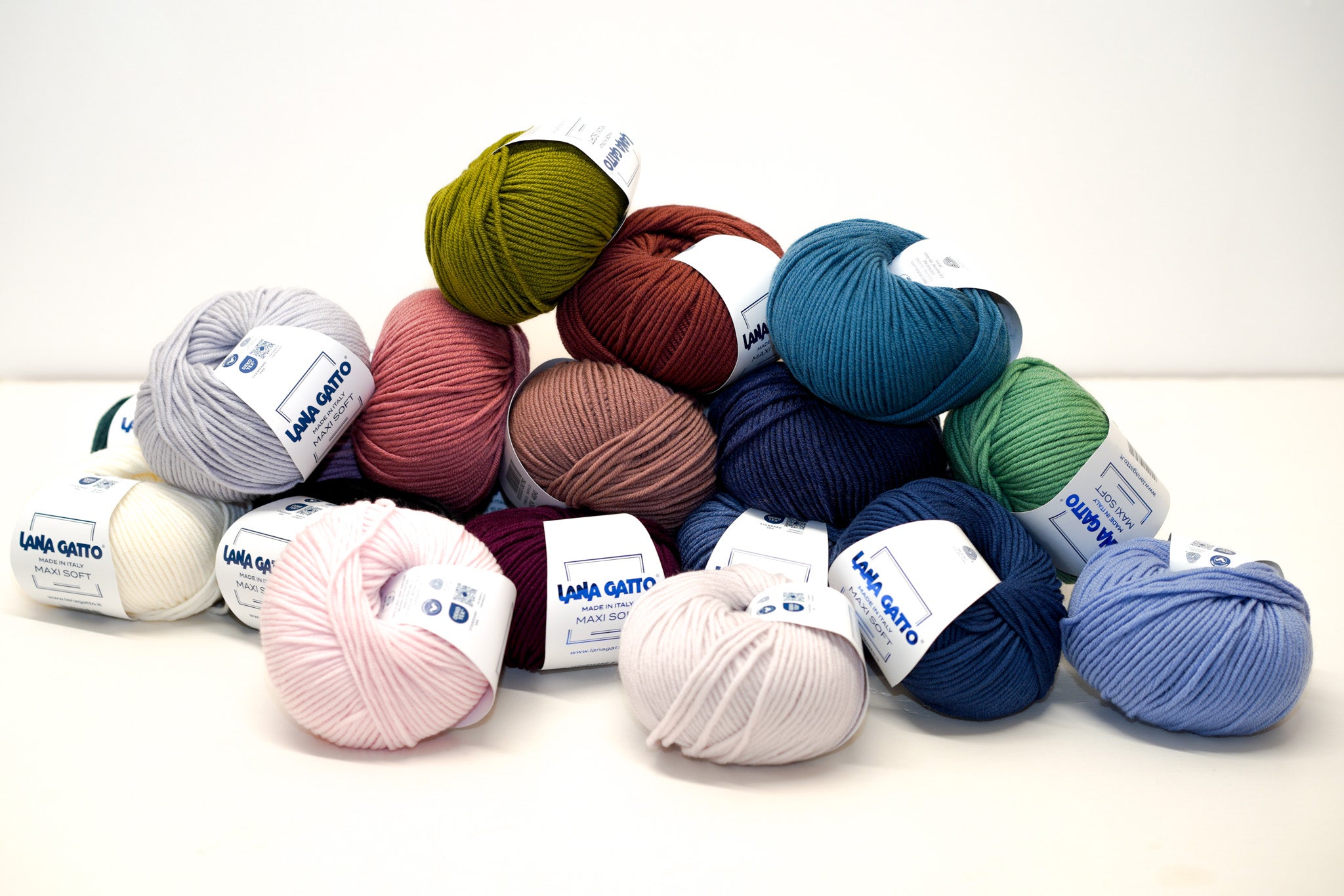 14624-powder brown - Lana Gatto Maxi soft wool - 90m/50g/ 1.76oc/99yds