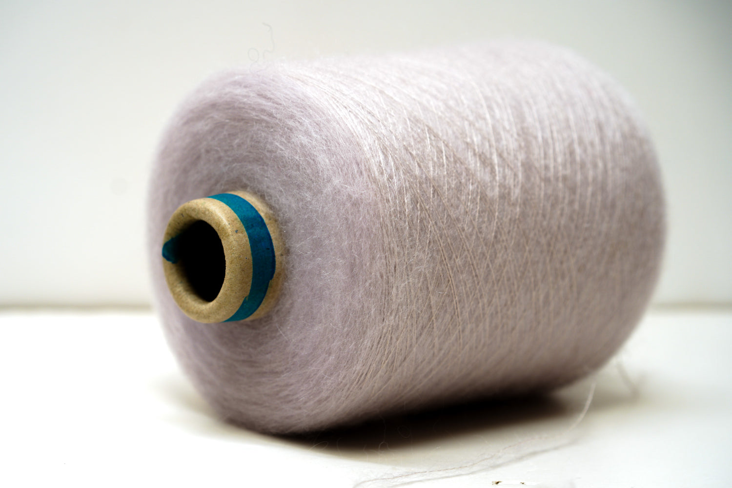 SESIA Seide 30% / Mohair 70% Garn in 23 Farben