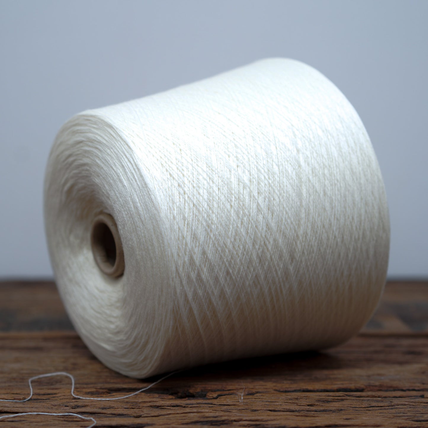 White - Lana Gatto - 100% Extra Fine Merino Wool - 100g/3.5oz