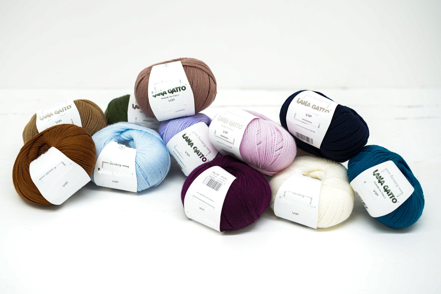 Baby pink 10054 - Lana Gatto VIP – Merino Wool &amp; Cashmere Yarn - 50 g /200 m