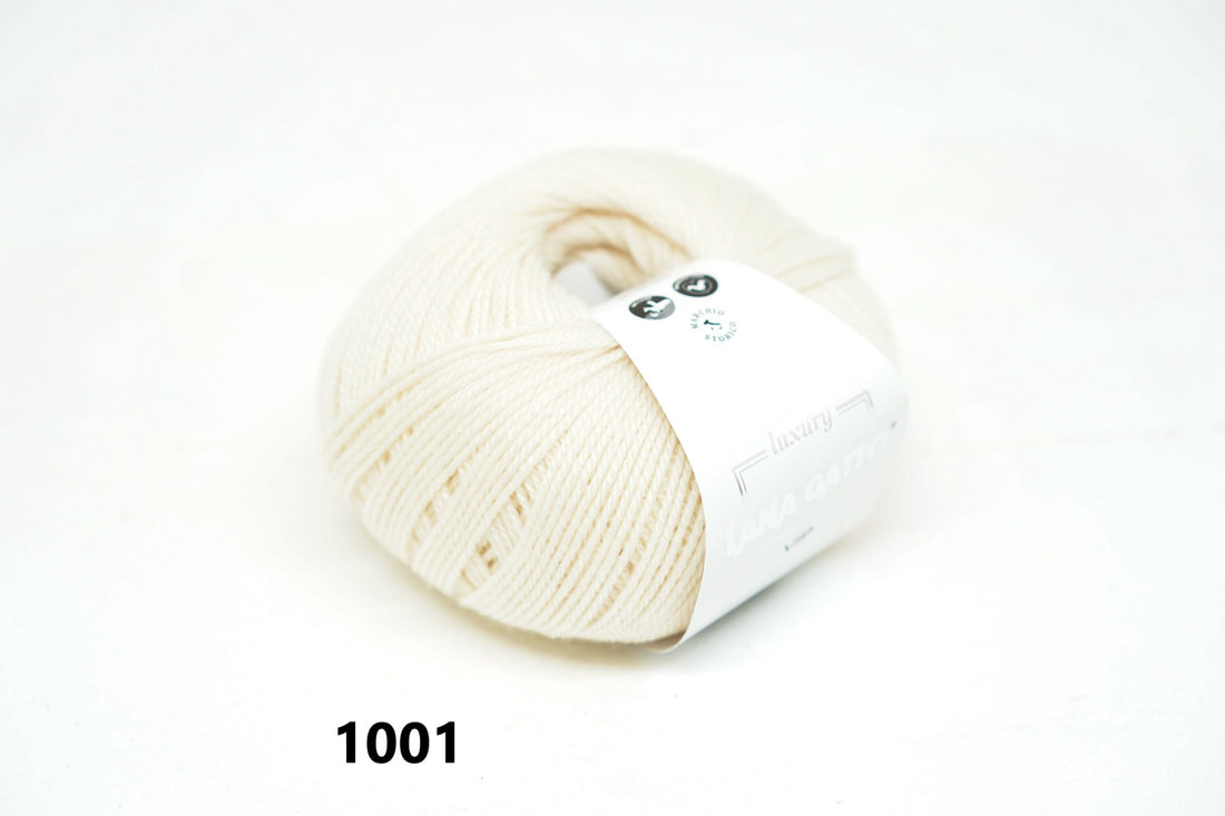 Natural white - 1001 - Lana Gatto VIP – Merino Wool &amp; Cashmere Yarn - 50 g /200 m