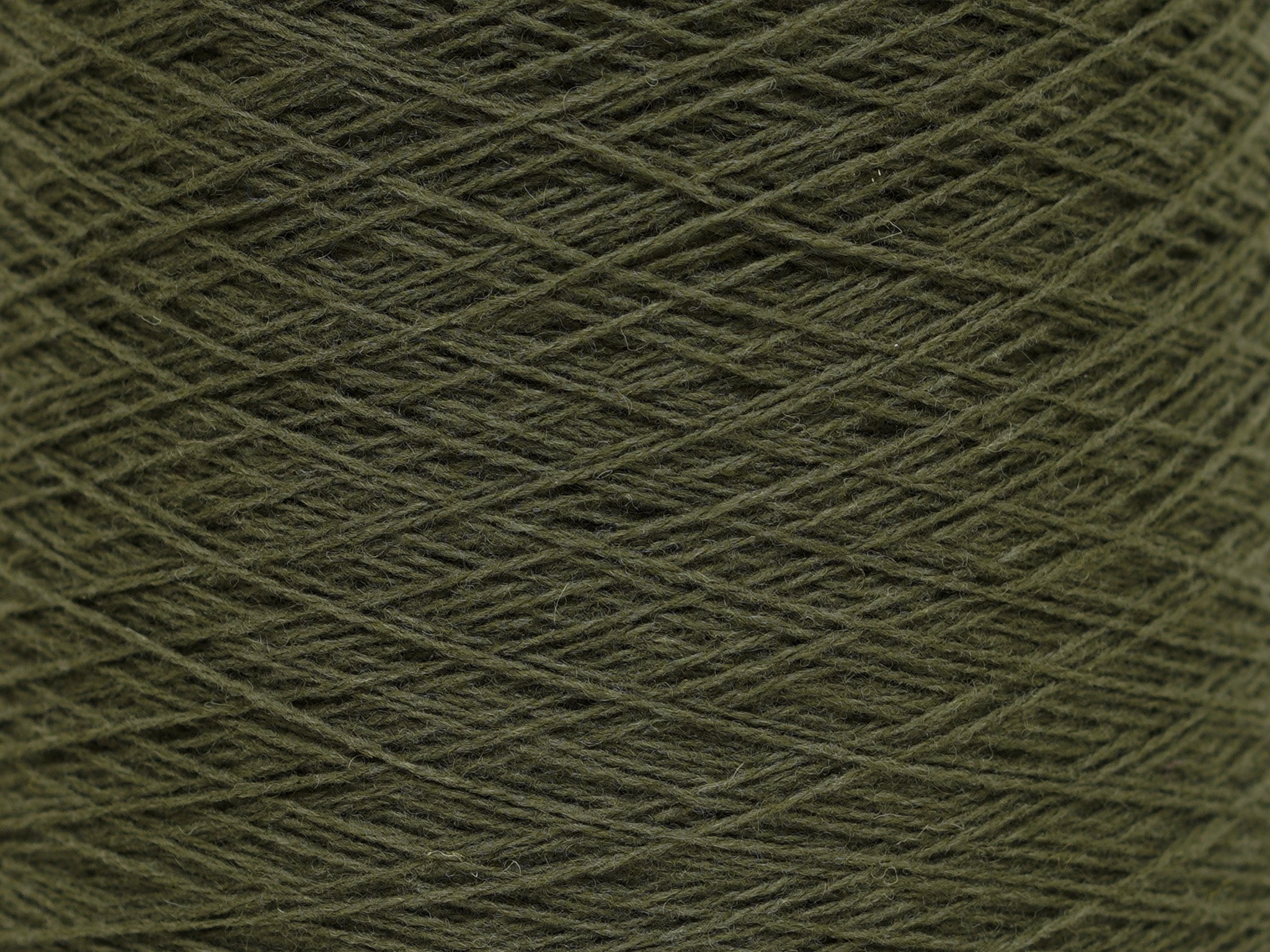 Camouflage Green soft merino wool in cone - 900g/31,7oz