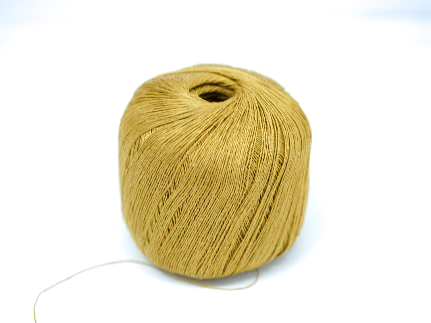 100% linen yarn in mustard yellow 100g/600 m