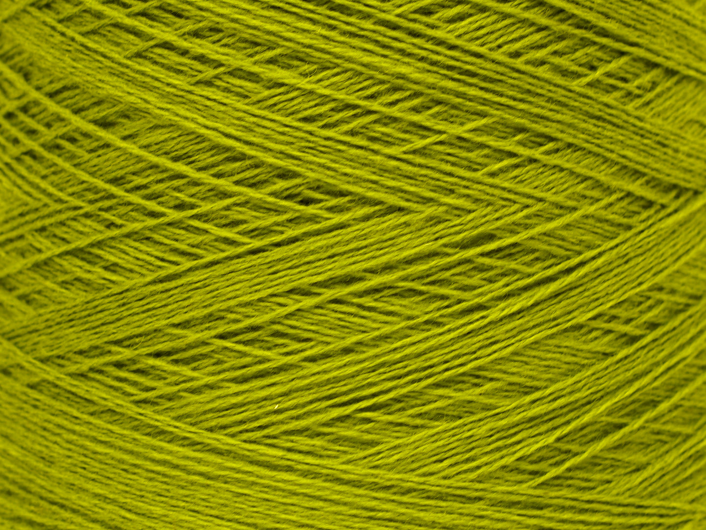 Lime green soft merino wool in cone - 900g/31,7oz.