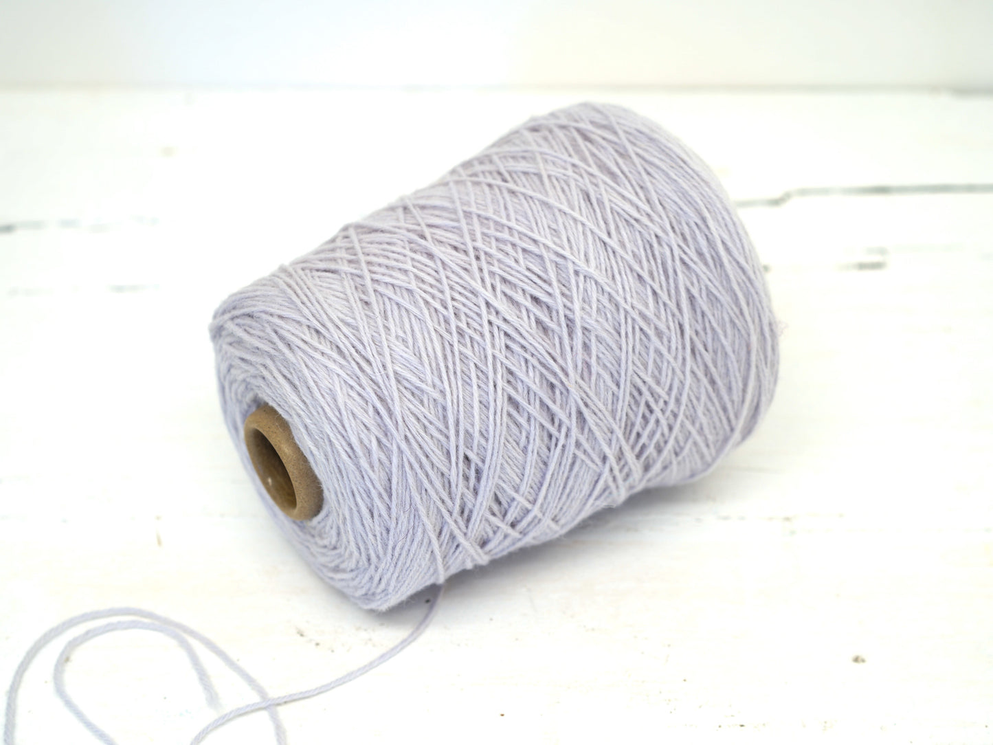 Lightest grey 100% wool yarn - 200 color