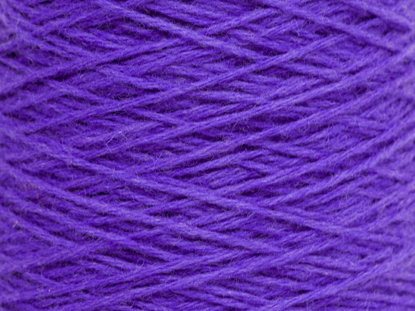 Royal purple wool yarn for carpet making - color 106