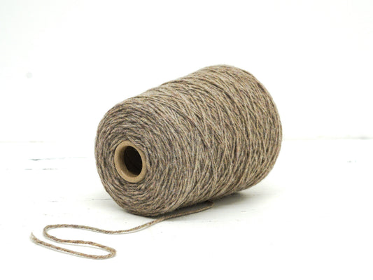 Grey-brown undyed wool yarn in cone - 266