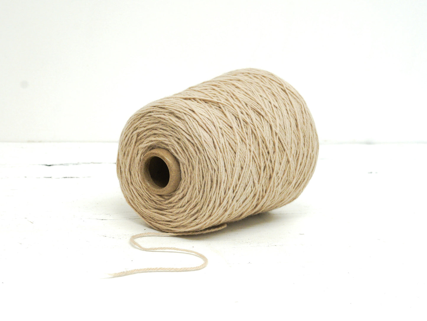 Ivory color wool yarn in cone - 260