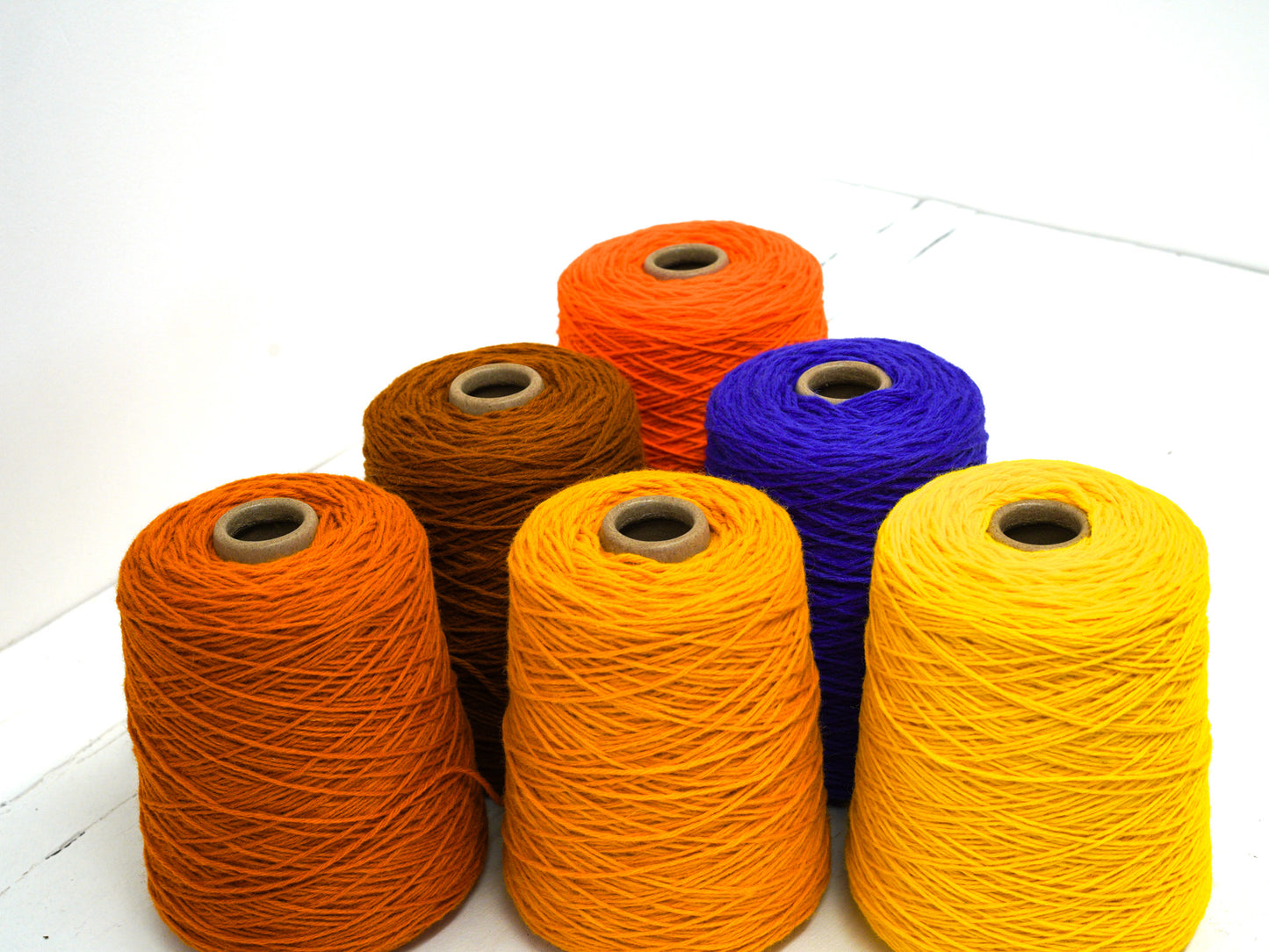 Orange wool yarn for tufting - 760 color